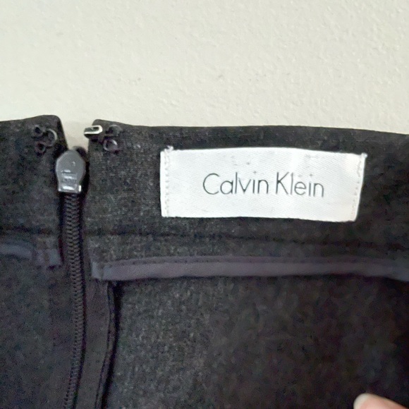 Calvin Klein grey skirt - Picture 4 of 5